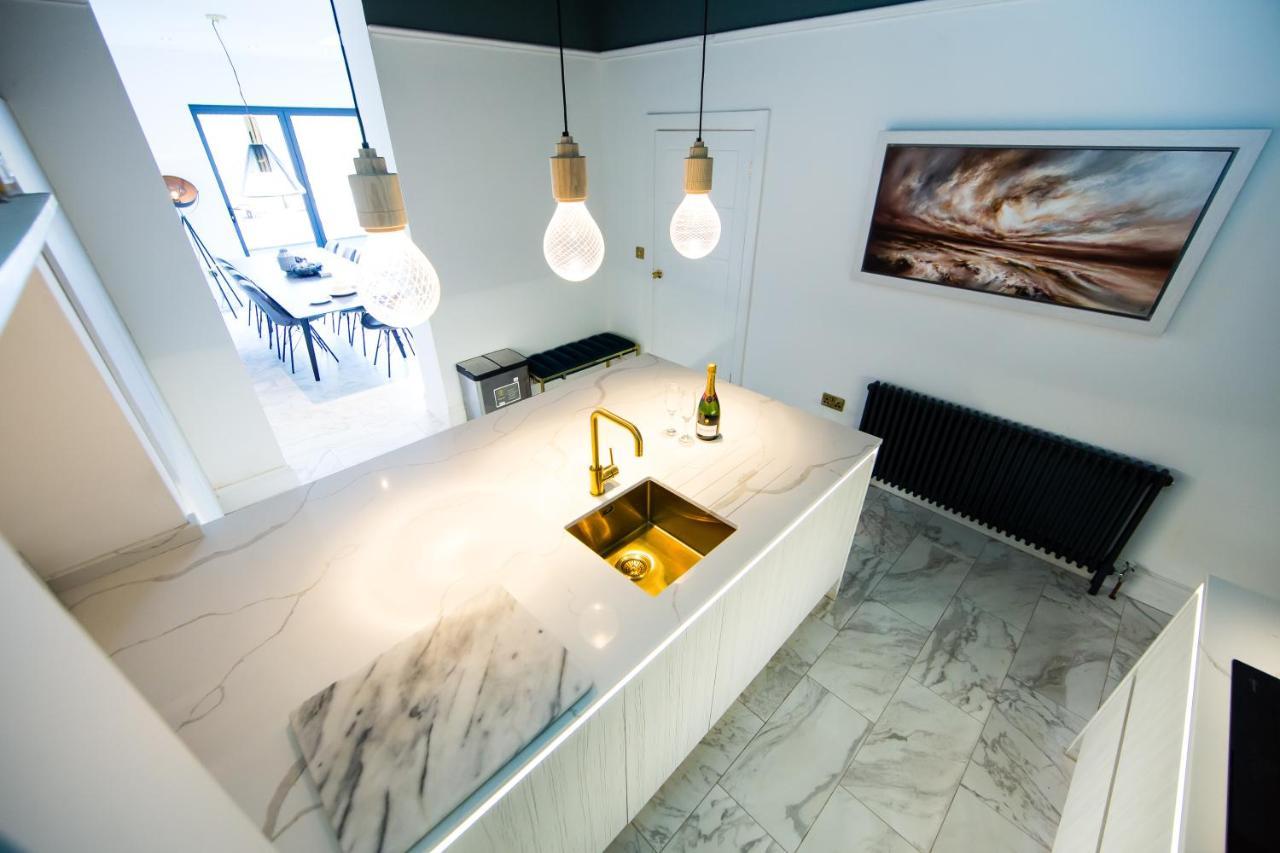 Rounton Villa By Maison Parfaite - Hot Tub - Sea Views - Parking Robin Hood's Bay Buitenkant foto