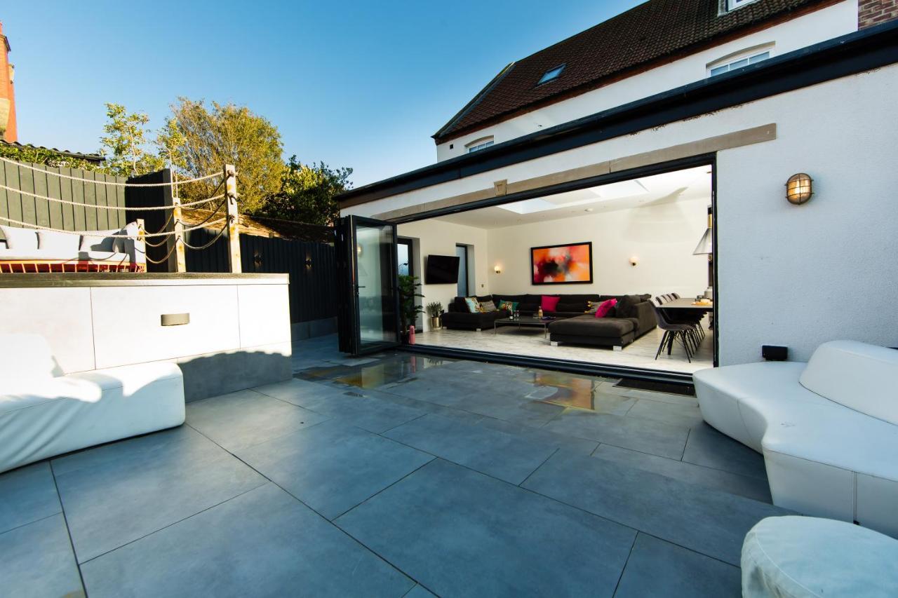 Rounton Villa By Maison Parfaite - Hot Tub - Sea Views - Parking Robin Hood's Bay Buitenkant foto